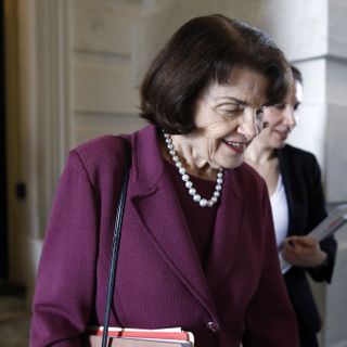 FBI ends investigation into stock trades made by Feinstein’s husband amid coronavirus