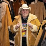 The sheepskin king of Pa. performed with a young Taylor Swift, sold coats for ‘Yellowstone,’ and played for Sarah Palin