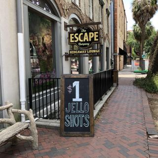 Savannah businesses cited for violations of Gov. Kemp’s re-opening orders during Memorial Day weekend