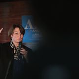 The suspiciously sexist views of Amy Klobuchar’s management style, explained