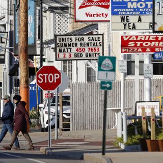 Justice Department Says Maine's 2-Week Quarantine Rule Discriminates Against Tourists