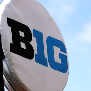 Sources -- Big Ten letting schools decide when athletes can return