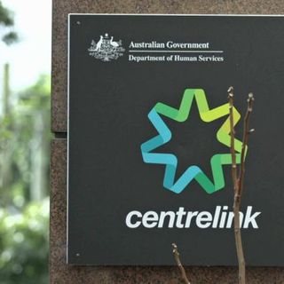 Government to pay back $721m as it scraps Robodebt for Centrelink welfare recipients - ABC News