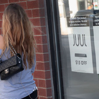 Juul CEO Resigns, Company Announces It Will Stop All Advertising
