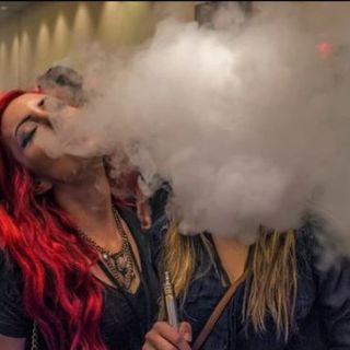 What’s in Vape Juice? Regulators Aren’t Sure