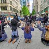 Seattle Police use tear gas and pepper spray on peaceful protesters