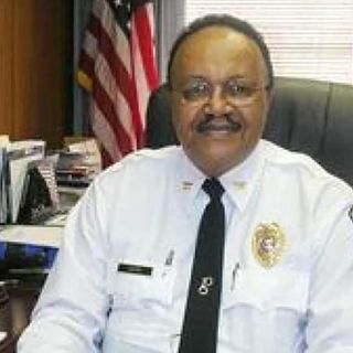 Retired St. Louis Police captain killed after responding to a pawnshop alarm during looting