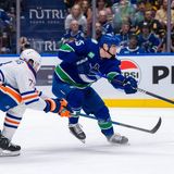 Report: Canucks’ Mikheyev is ‘banged up,’ not a healthy scratch for Game 5