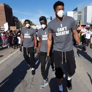 'We want change. We want justice.' Giannis Antetokounmpo, Sterling Brown and other Bucks players join Milwaukee protest