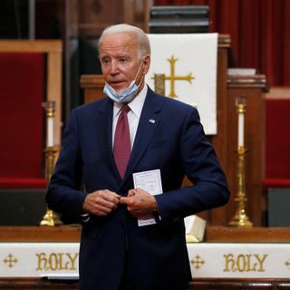 Biden: Officers should train to shoot attackers ‘in the leg instead of the heart’