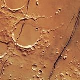 First active fault zone found on Mars