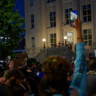 Latinos In Iowa Speak Up In Support Of #BlackLivesMatter