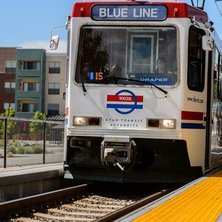 Feds award UTA grants to study expanding TRAX and FrontRunner