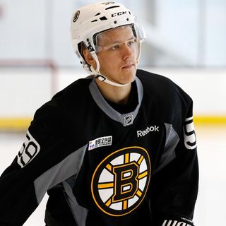 Bruins Sign Victor Berglund To Entry-Level Contract