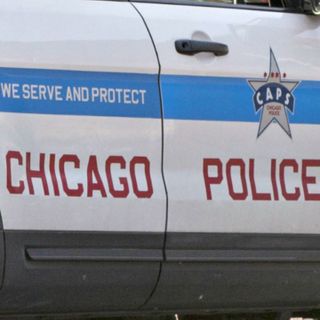 Concealed-carry holder shoots attacker on Chicago's Far South Side: police