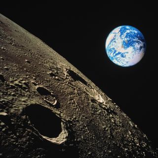 First commercial Earth-to-moon communication relay satellite planned for 2023