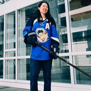 Meet the professor helping people mobilize against racism in hockey