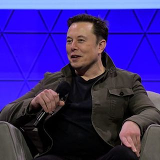 Elon Musk: Delete Facebook, 'it's lame'