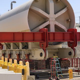 A heavy chunk of the San Onofre nuclear plant is slowly moving to Utah