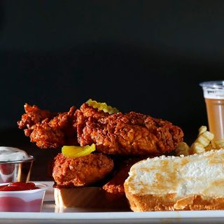 Palmer’s Hot Chicken, now open, shows Nashville hot chicken is hot hot hot in Dallas