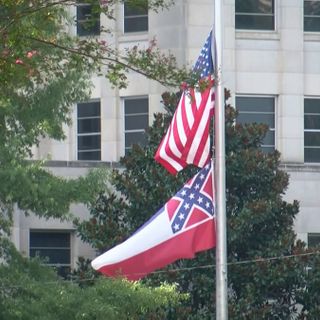 Having 2 state flags ‘well-intentioned’ but ‘does not meet the threshold,' says Gov. Reeves