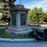 Civil War statue toppled in front of Colorado State Capitol