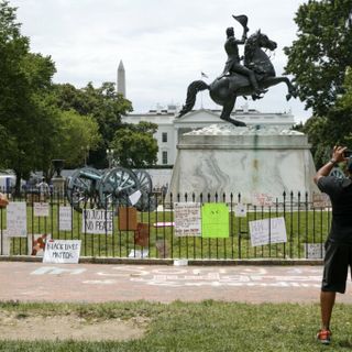 FBI, Park Police seek protesters who tried to take down Andrew Jackson statue - WTOP News