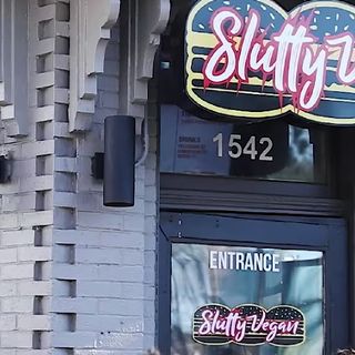 White people review-bombed Black-owned restaurant Slutty Vegan over false rumor it wouldn’t serve cops