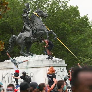 4 charged in attempt to tear down Andrew Jackson statue in Lafayette Square