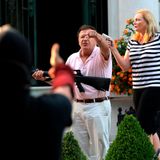 St. Louis couple point guns at crowd of protesters calling for mayor to resign