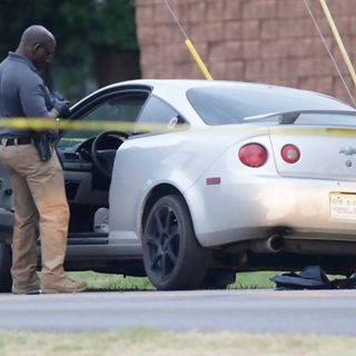 2 Oklahoma police officers shot, suspect taken into custody