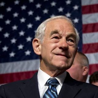 Ron Paul Ads Warn of Financial Crisis