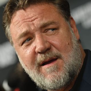 Russell Crowe Researched Roger Ailes by Grilling Jared Kushner at a Party