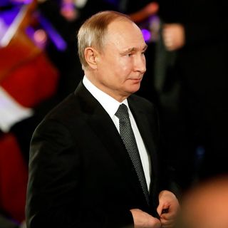 Lawmakers Are Warned That Russia Is Meddling to Re-elect Trump (Published 2020)