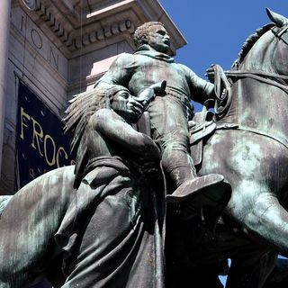 A Russian billionaire wants to buy some of America's controversial statues