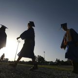 Amid pandemic, fewer students seek federal aid for college