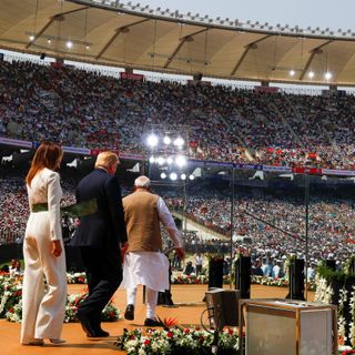 Trump Speaks to Massive Indian Crowd, Mispronounces Almost Everything