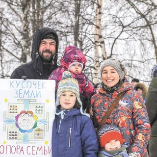 Despite Putin's Promises, Many Large Russian Families Feel Abandoned By The State