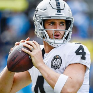 Raiders QB Derek Carr has few excuses with rebuilt receiver corps - Las Vegas Raiders Blog- ESPN