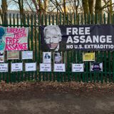 Judge Keeps Assange In Glass Box For Extradition Proceedings